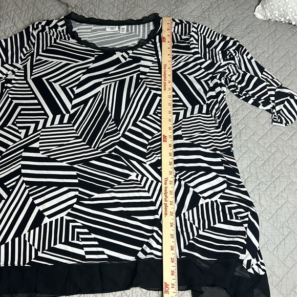 Cato Black and White Blouse with Sheer Trim Sz 26/28W - Picture 9 of 9